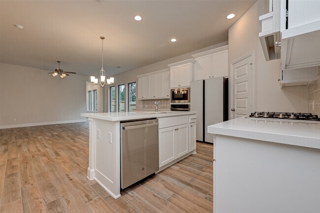 Building Photo - 308 Mullins Ct