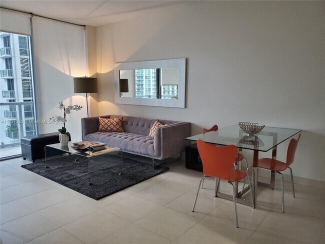 Primary Photo - 1050 Brickell Ave