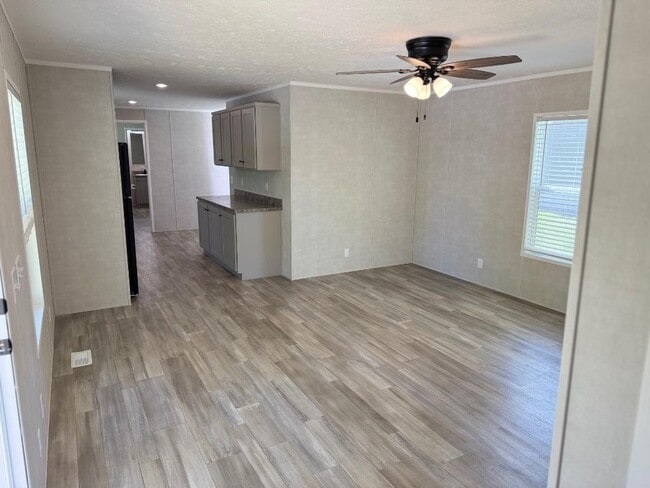Building Photo - 27a Fox Haven Dr