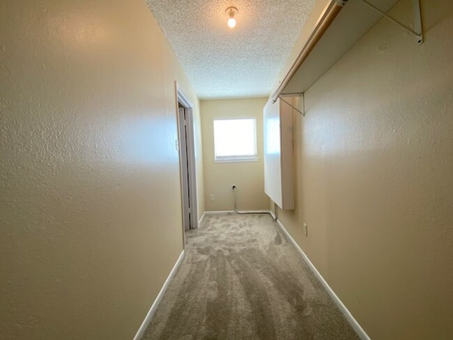 Building Photo - LEEWARD COVE CONDOMINIUMS, UNIT B9