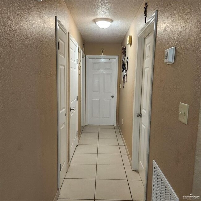 Building Photo - 22 North St