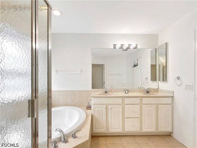 Building Photo - 9729 Heatherstone River Ct