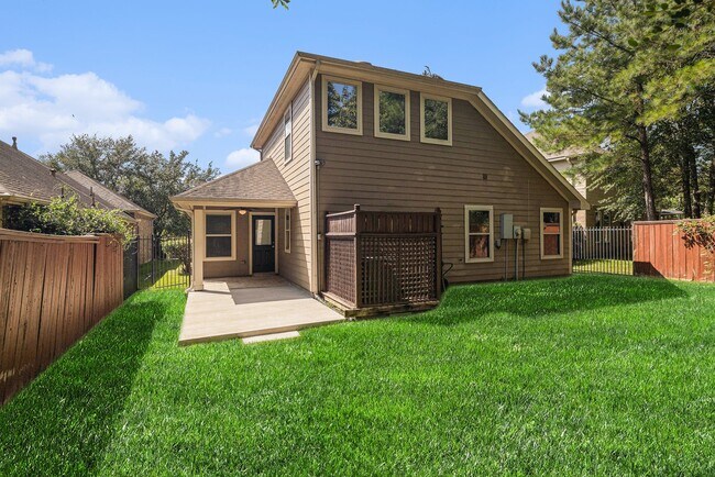 Building Photo - 139 N Hawkhurst Cir