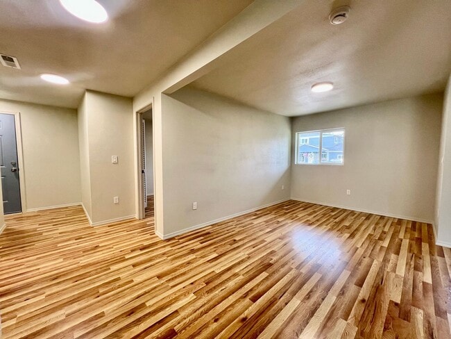 Building Photo - 2020 SE 154th Ave