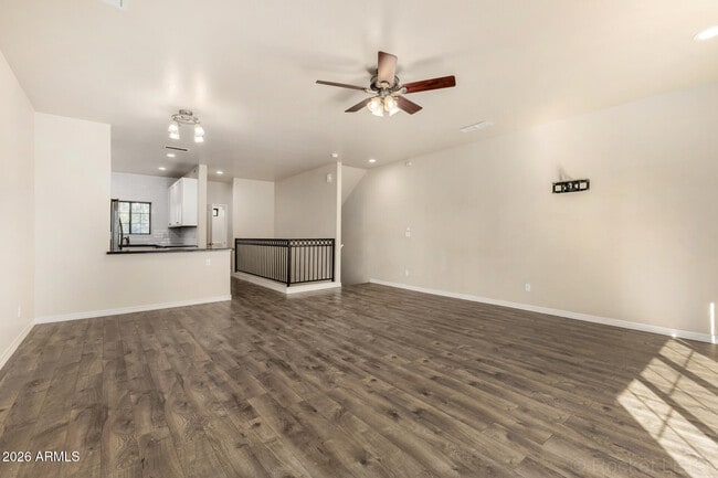 Building Photo - 3426 E Avalon Dr