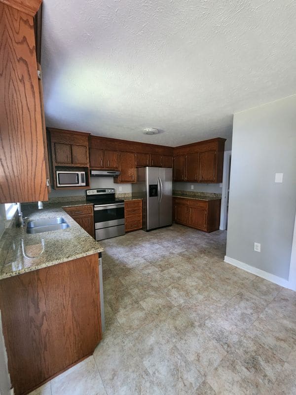 Building Photo - 6304 Kennedy Ct