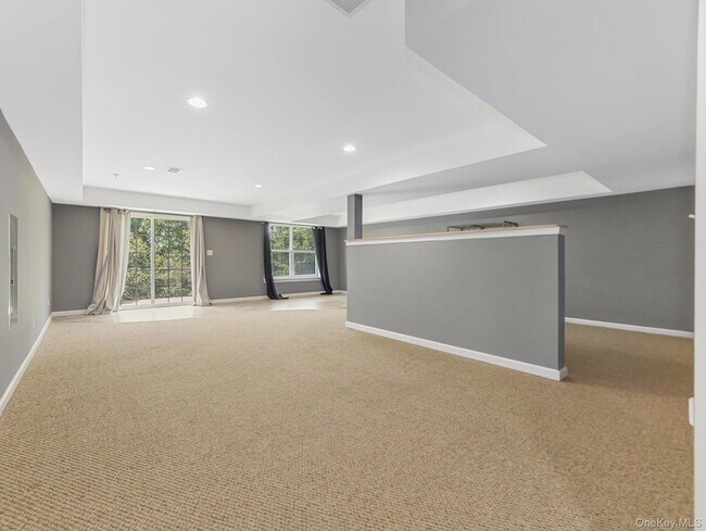 Building Photo - 1115 Balsam Dr