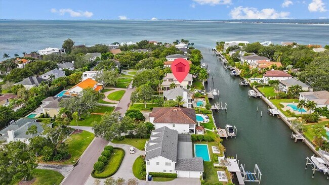 Building Photo - 4921 Lyford Cay Rd
