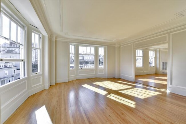 Building Photo - 4 bedroom in San Francisco CA 94118
