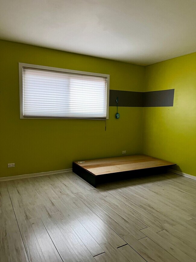 Building Photo - 1222 Brown St