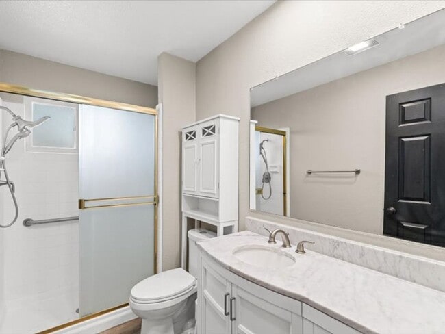 Building Photo - 708 Meadow Way