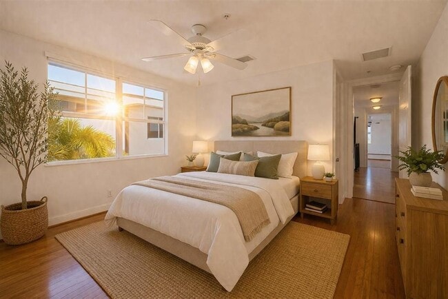 Building Photo - 2515 NE 18th St