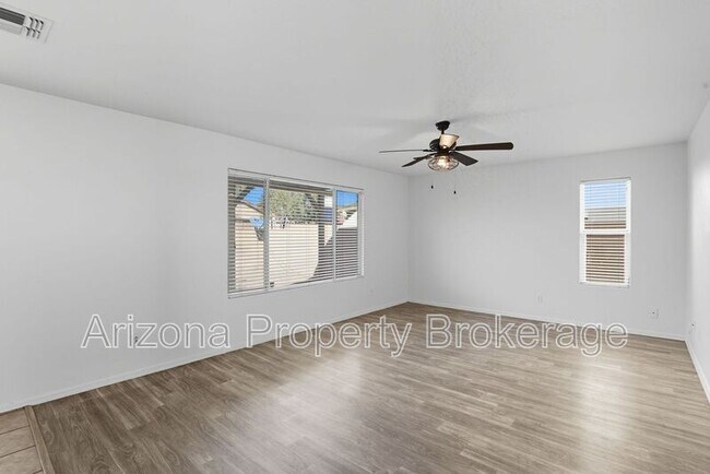 Building Photo - 17516 W Maui Ln