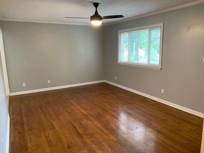 Building Photo - MUST SEE BEFORE PUTTING IN APPLICATION