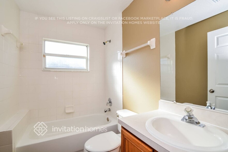 Building Photo - 11524 Grand Hills Blvd