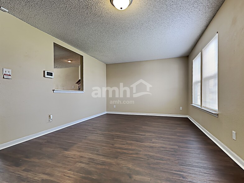 Building Photo - 356 Sunbeam Ln