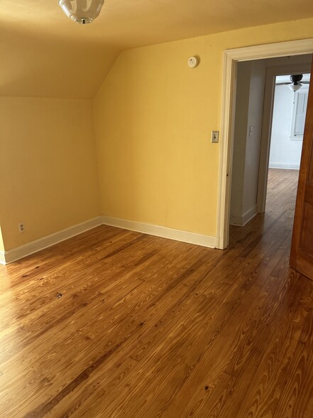 Upstairs bedroom 4 - 10122 Pollard Creek Rd