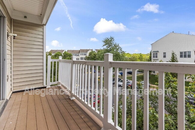 Building Photo - 45490 Whistling Terrace