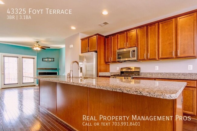 Building Photo - 43325 Foyt Terrace