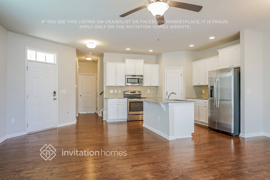 Building Photo - 7808 Weathered Oak Way