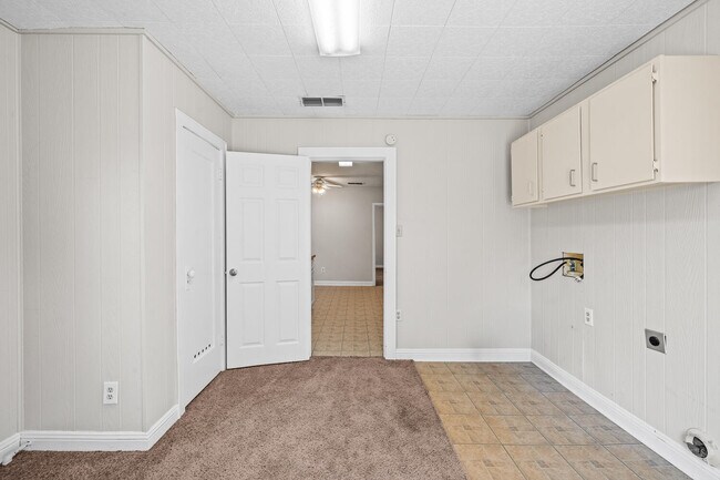 Building Photo - 2313 20th St