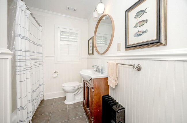 Building Photo - Coastal Living at Its Best – Fully Furnish...