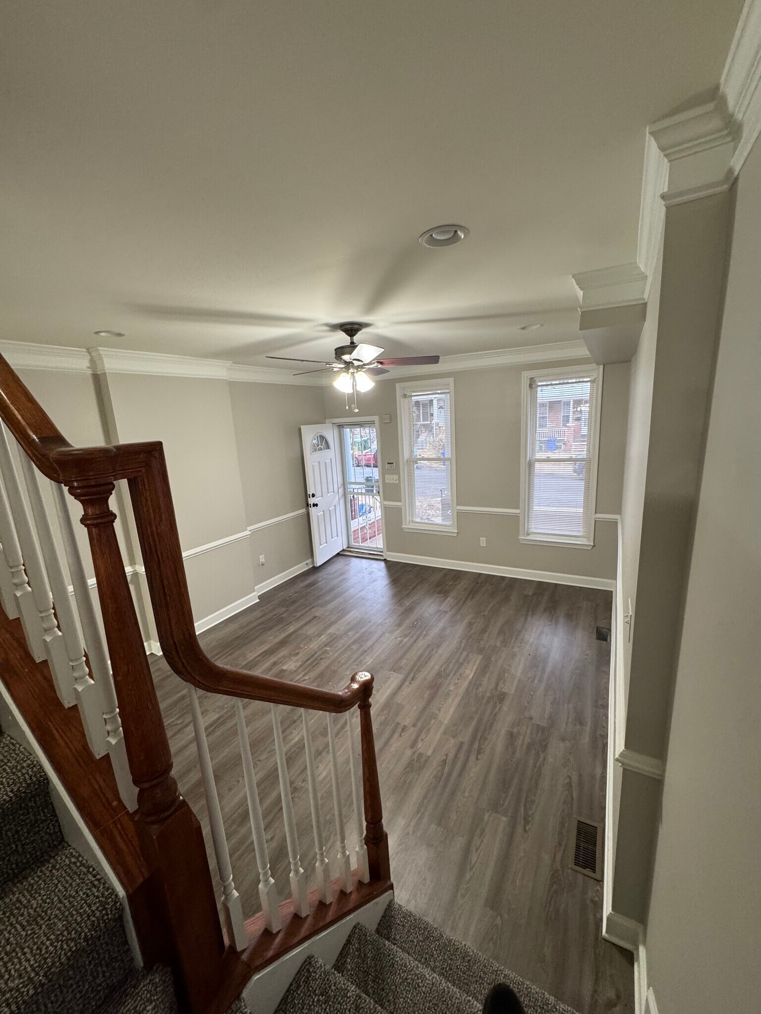 Building Photo - 414 S Augusta Ave