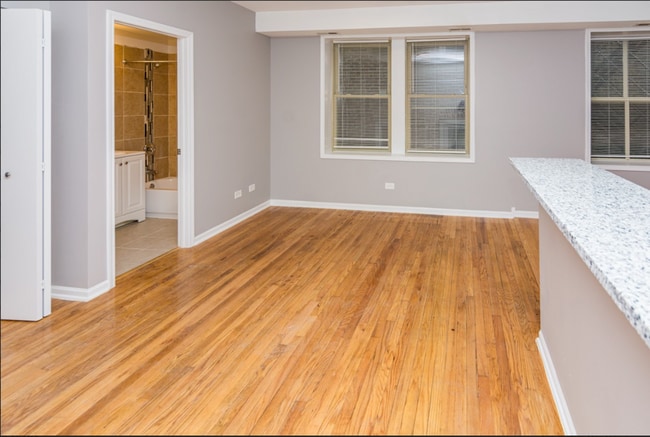Interior Photo - 7350 S Phillips Ave