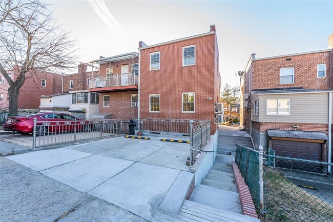 Building Photo - 82-33-82165 165th St