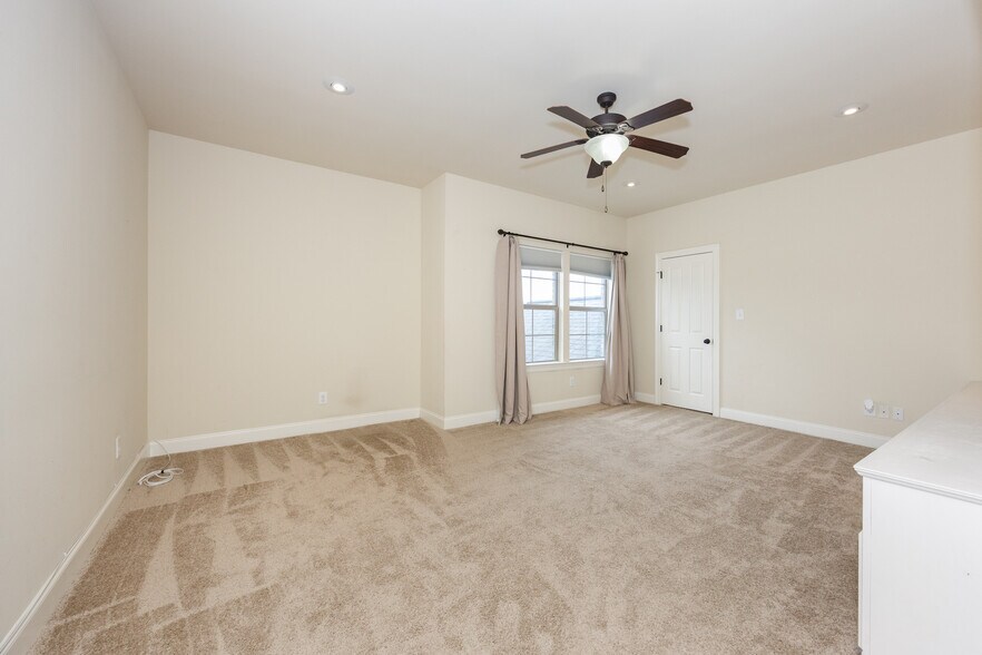 Building Photo - 37436 Amalfi Dr