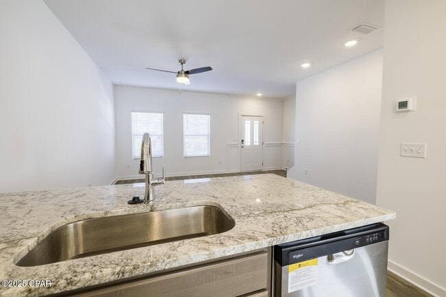 Building Photo - 5860 Tyndall Pkwy