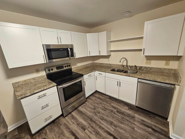 Building Photo - 11621 Chipwood Dr