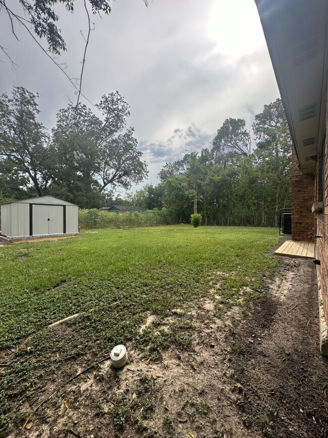 Building Photo - 2509 Wall St