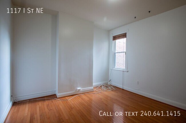 Building Photo - 1117 I St NE