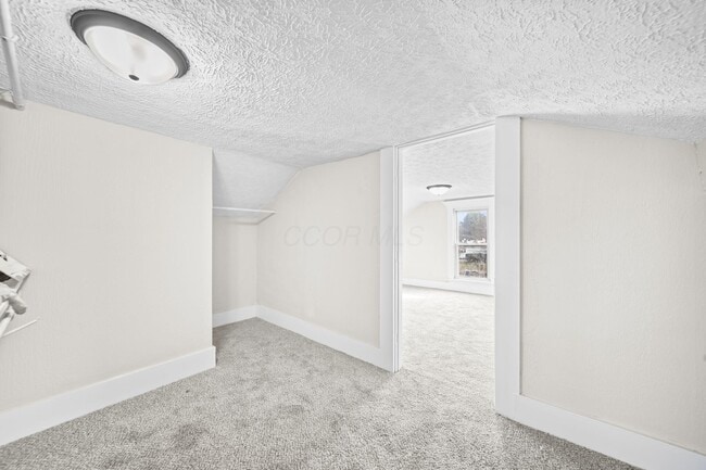 Building Photo - 2709 Kilbourne Ave