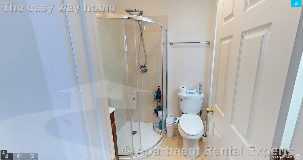 Building Photo - 18 Bond St