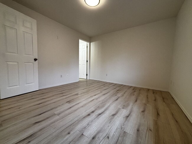 Building Photo - 5614 103rd St NE