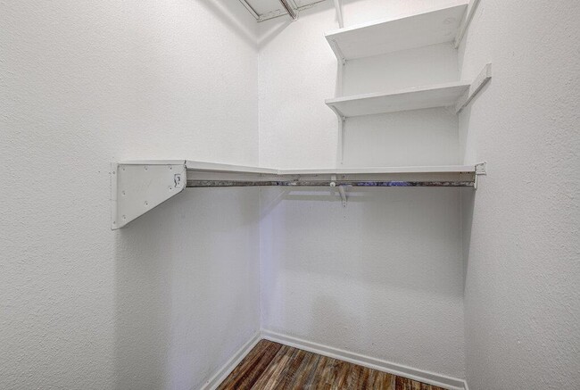 Building Photo - 7908 West Gate Blvd