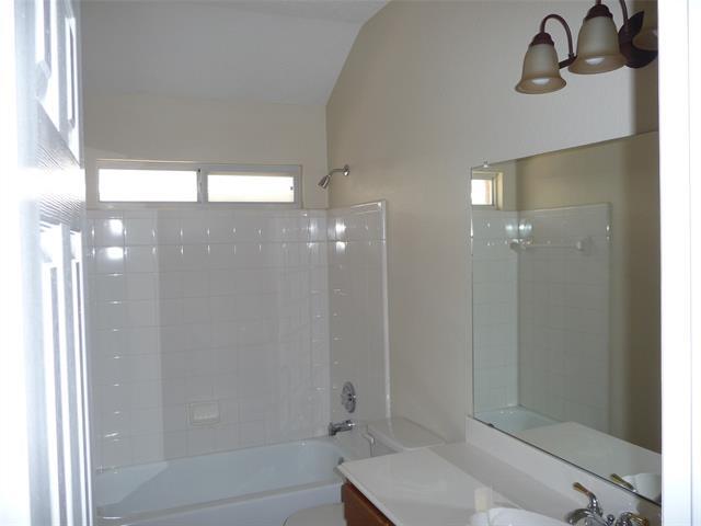 Building Photo - 5601 Tulip Dr