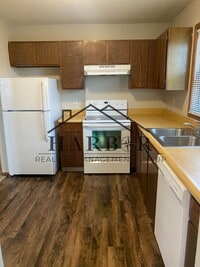 Building Photo - 2426 30th Ave NW