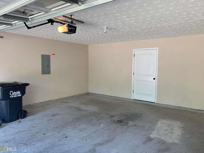 Building Photo - 25 Wexford Way