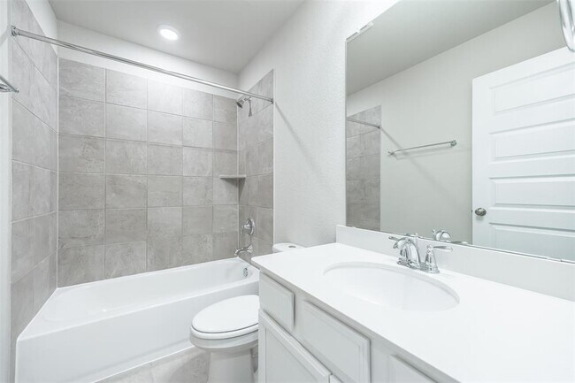 Building Photo - 17586 Rosette Grass Dr