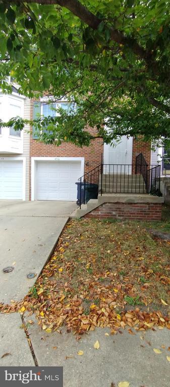 Building Photo - 4716 Rollingdale Way