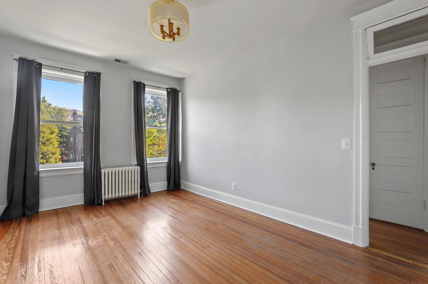 Building Photo - 1660 Irving St NW