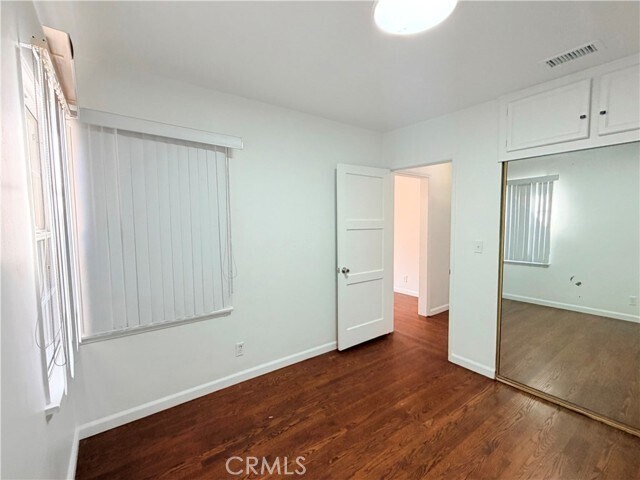 Building Photo - 15459 Three Palms St