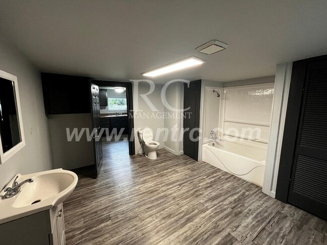 Building Photo - 2609 Cannon-