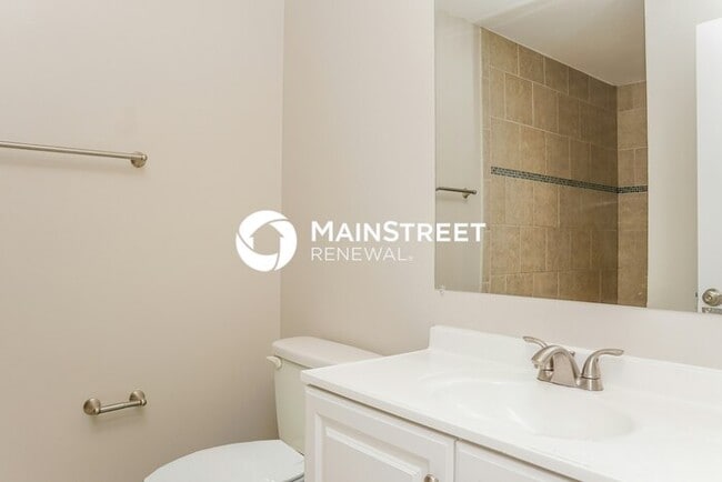 Building Photo - 3 Bedroom Pet-Friendly Home in PALM BAY, FL with Main Street Renewal