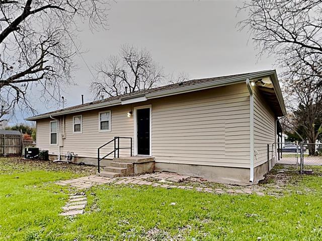 Building Photo - 3559 Park Ln