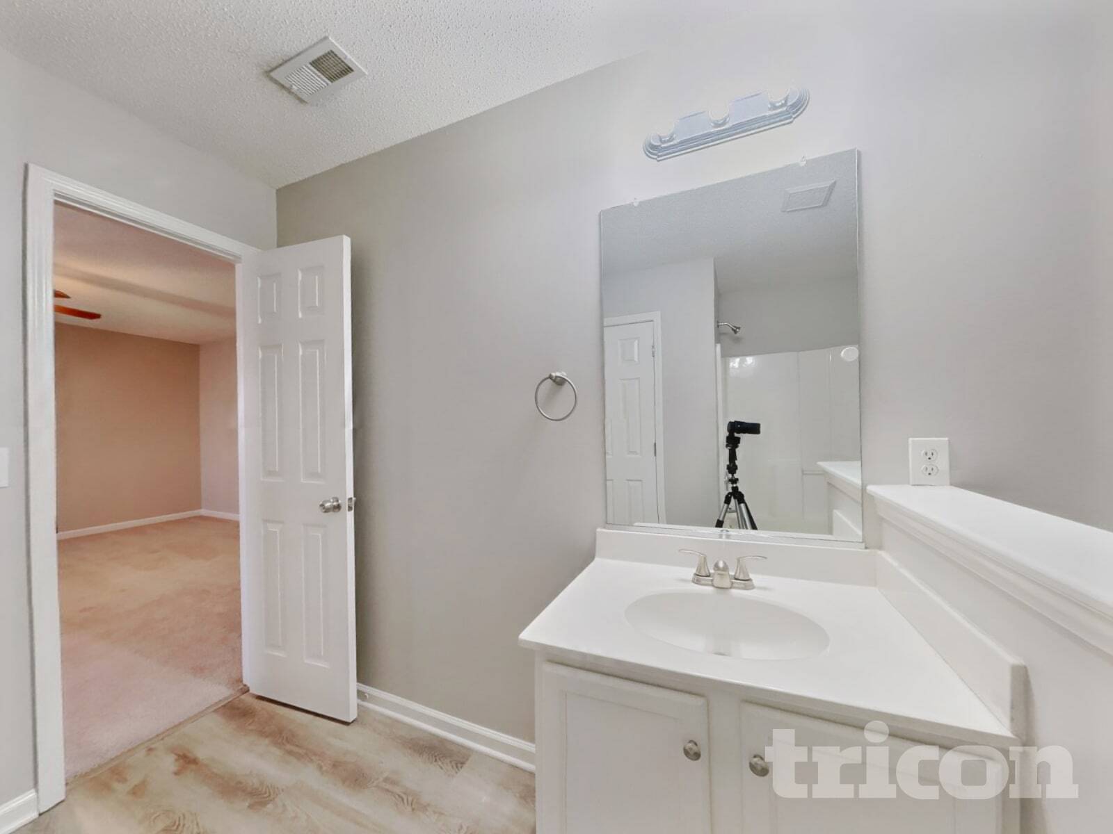 Building Photo - 6231 Creekbrooke Ct