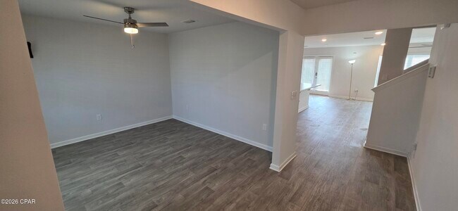 Building Photo - 3991 Silver Spur Rd